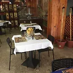 El Trebol De Mora *
