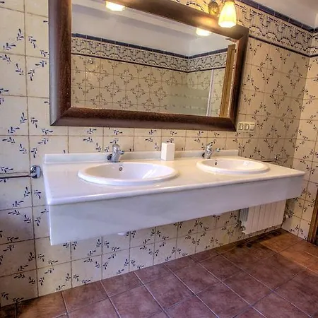 בית הארחה El Trebol De Mora מורה דה רוביילוס